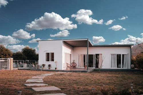 Villa The White Haven - A Countryside Hideaway Near Pune