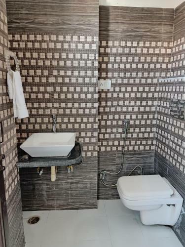 Hotel Hindupura Residency