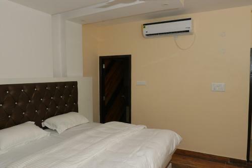 Hotel Ganga Forest View