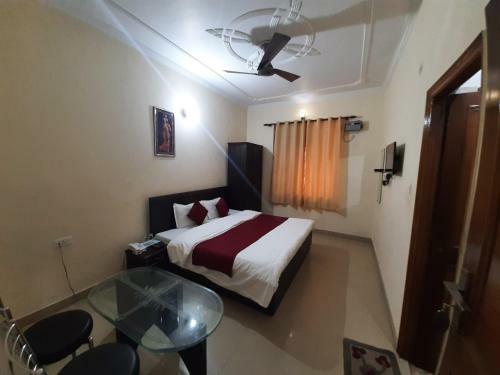 Hotel Devaaya Palace