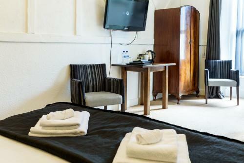 Posada The Crown Hotel