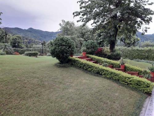 A Majestic Luxurious Rajasi Villa Overlooking The Ganges