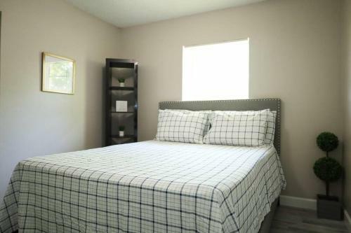 New Entire House- Spacious Cozy Family Home