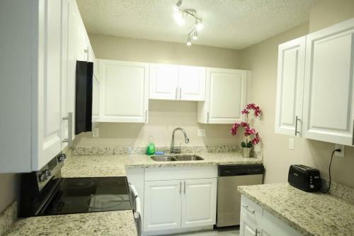 New Entire House- Spacious Cozy Family Home