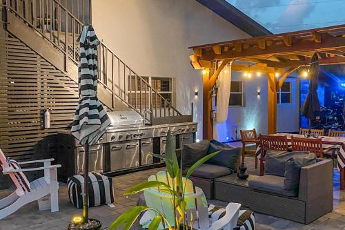 Seabreeze Manor 2