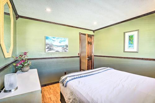 Canalfront Family Home With Dock And Gulf Access!