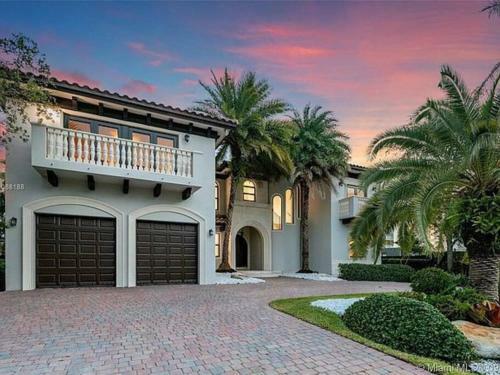Villa Hawkins - Luxury With Pool