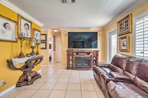 Pet-friendly Palm Beach Oasis Less Than 4 Mi To Beach