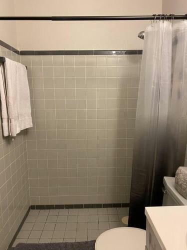 Apartamento Warm Mineral Springs Modern Waterfront Studio