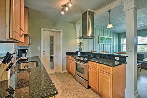 Charming Port Orange Home - Walk To Beach!