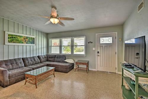 Charming Port Orange Home - Walk To Beach!
