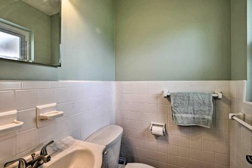 Charming Port Orange Home - Walk To Beach!