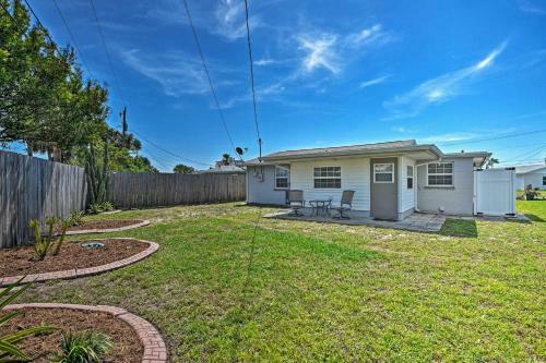 Coastal Bungalow 2 Blocks To Ormond Beach!