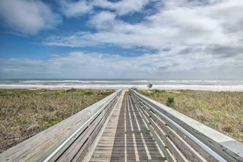 Charming Ormond Beach Home - Walk To Beach!