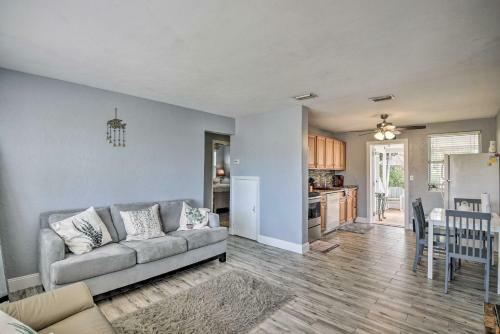 Charming Ormond Beach Home - Walk To Beach!