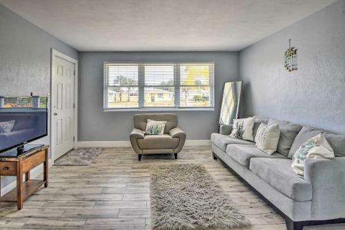 Charming Ormond Beach Home - Walk To Beach!