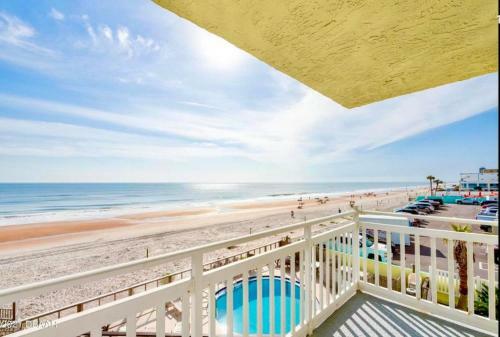 Beachfront Bliss - Suite At Symphony Beach Club