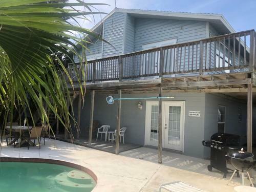 Flip Flop Bungalow W/ Pool