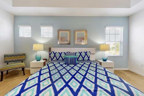 Beautiful 6 Bedroom Home With Games & More! Home