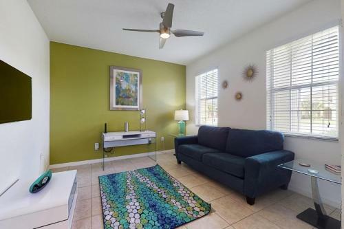 Beautiful 6 Bedroom Home With Games & More! Home