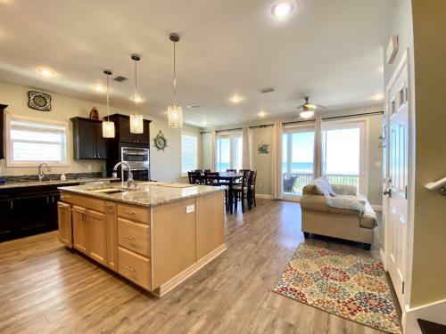 Cape San Blas Gulf Front, Pool, Gear, Pet Friendly, Private Beach Access