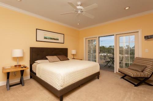 Luxury Vacation Home Near Johnson Beach