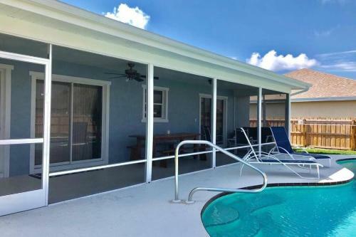 Beautiful Florida Vacation Pool House