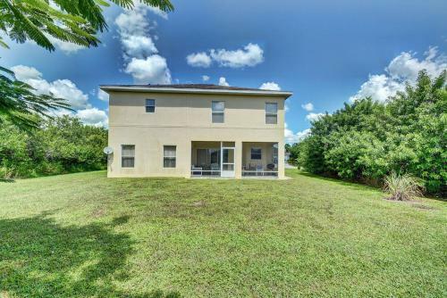 Huge Home!! Pool Table Near Stadium & Beach