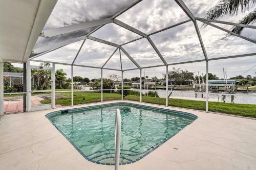 Stunning Port Charlotte Abode With Private Dock!