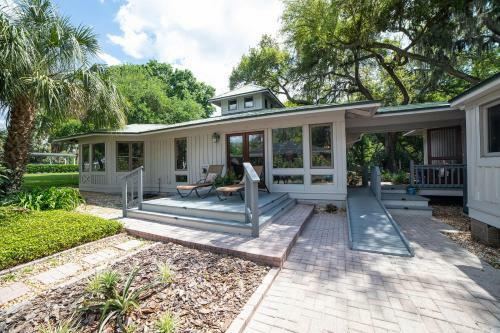 Bed & Breakfast Riverbend Retreat - Fla.