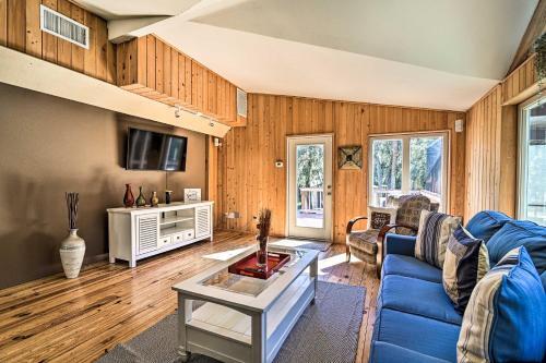 Riverfront Home With Lanai And Games On 2 And Acres