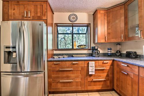 Riverfront Home With Lanai And Games On 2 And Acres