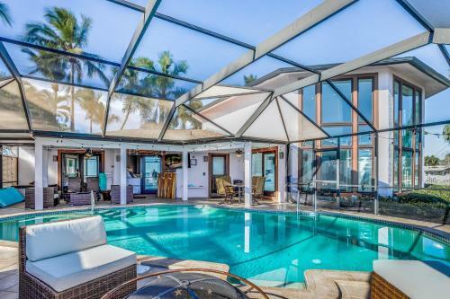 Endless Views & Luxury