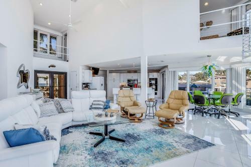Endless Views & Luxury