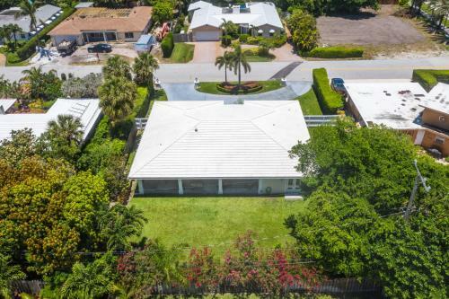 Steps To Beach! Luxe Stay/chef's Kitchen, Bbq & Lanai