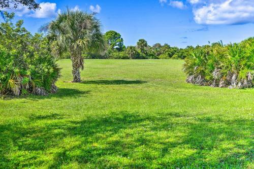 Spacious Canalfront Oasis In Rotonda West!