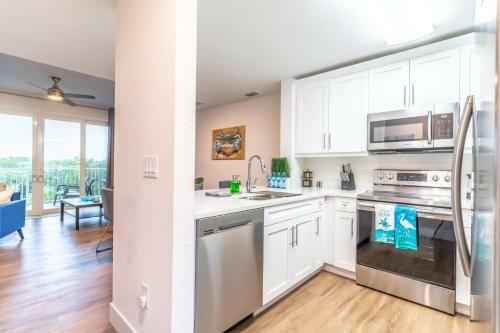 3260 Little Harbor