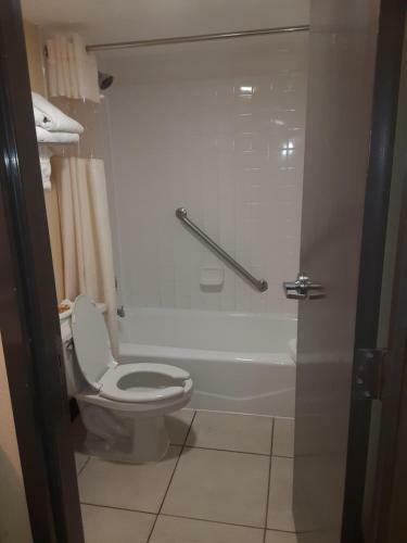 Apartamento Charming One-bedroom Condo With Beach Access & Pool