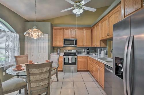 Pet-friendly Palm Coast Escape With Pool Table!