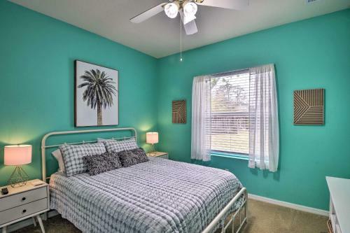 Pet-friendly Palm Coast Escape With Pool Table!
