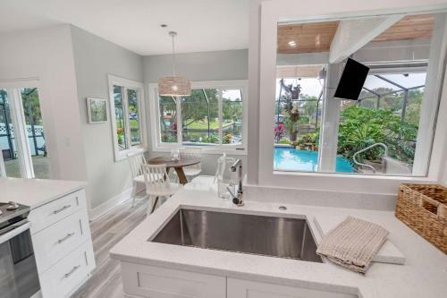 Collinson Court Pool Home