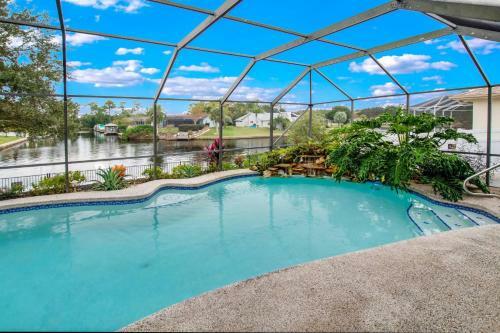 Collinson Court Pool Home