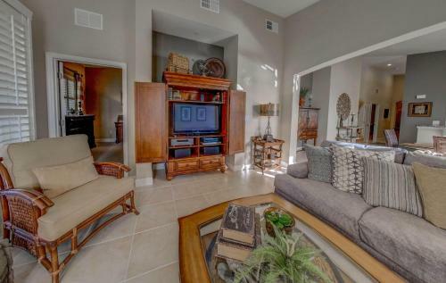 Cinnamon Beach Resort By Teeming Vacation Rentals
