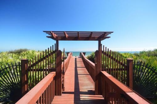 Cinnamon Beach Resort By Teeming Vacation Rentals
