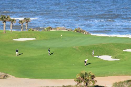 Cinnamon Beach Resort By Teeming Vacation Rentals