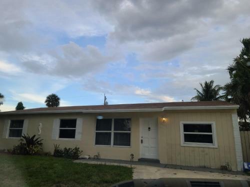 House With 2 Master Bed, 2 Living Rooms,