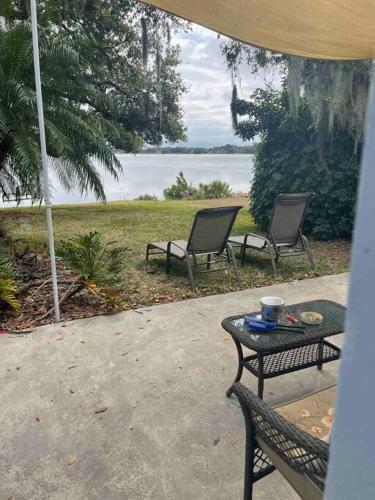 Peaceful 3 Bedroom Lake Front Home On 1 Acre