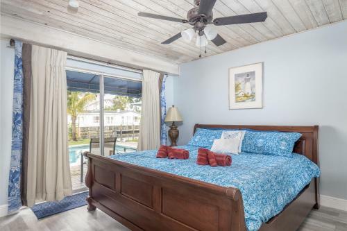 Purely Pompano, Pool, Water Front, Paddleboard, Beach, 5 Bedroom 3 Bath