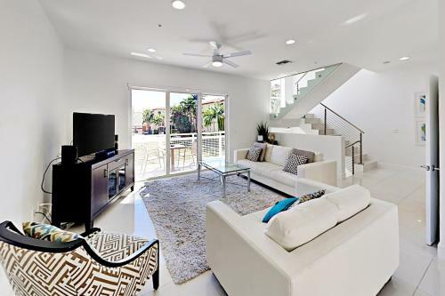 14th & Ocean Townhomes #14b