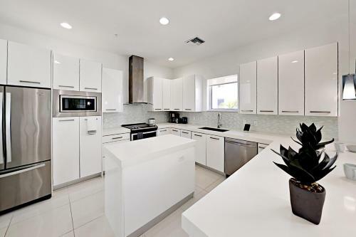 14th & Ocean Townhomes #14b